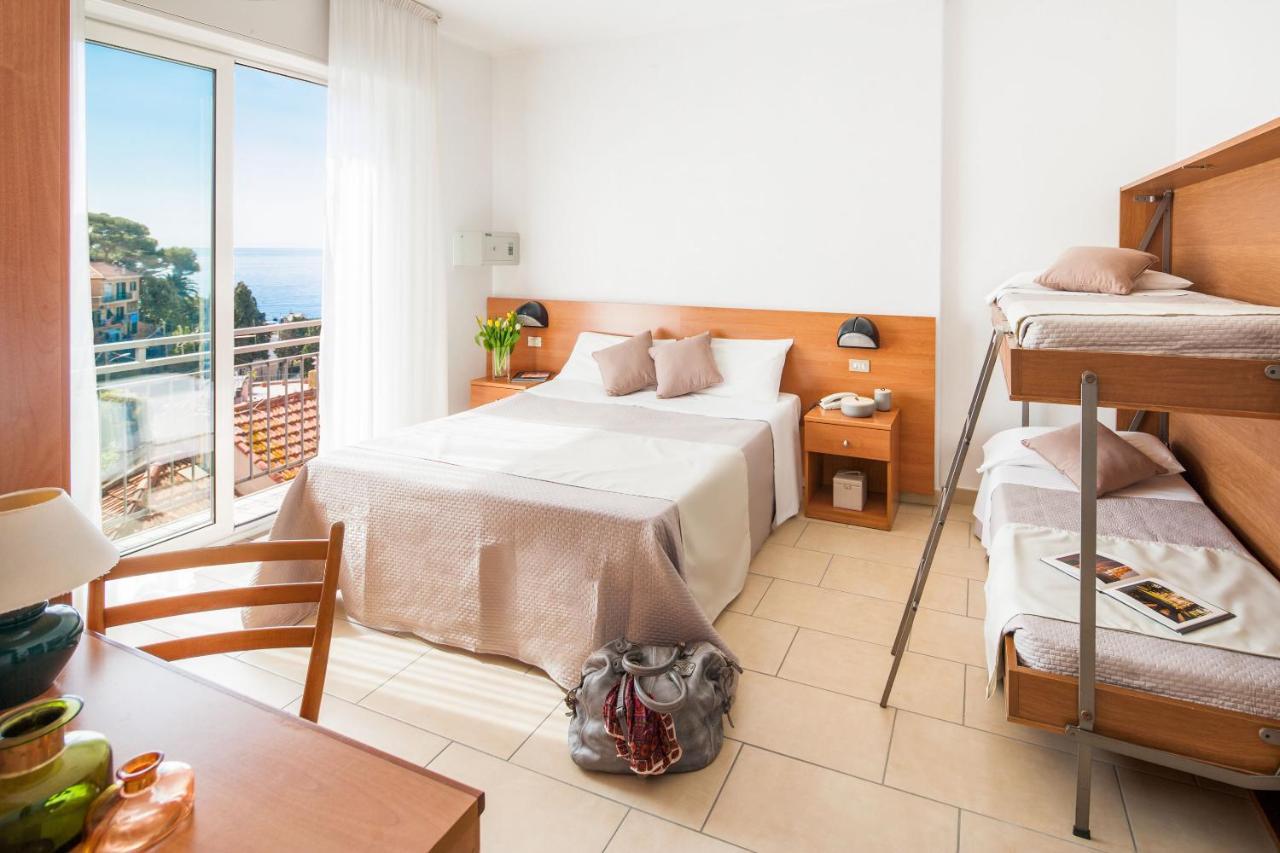 Hotel Europa Finale Ligure Exterior foto