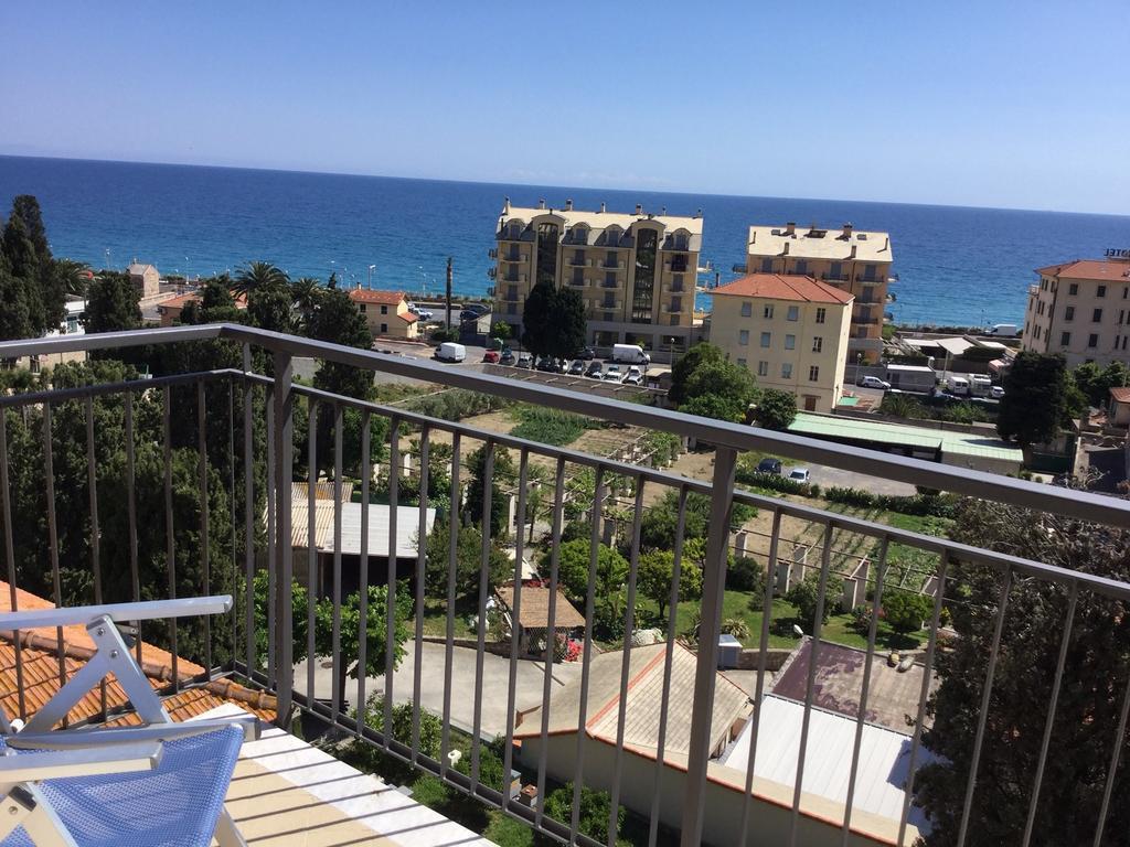 Hotel Europa Finale Ligure Exterior foto